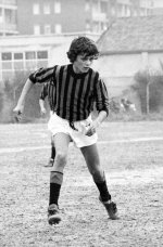 ac5038769a6692bf01f7e6725b8c94de--paulo-maldini-football-memorabilia.jpg